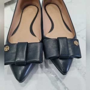 excellent condition leather  tory burch flats